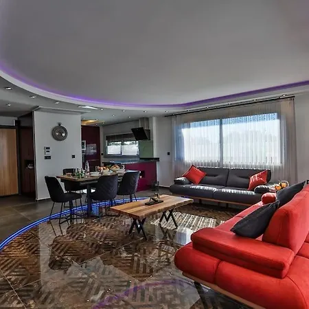 Ayuda Luxury 3 Bed Retreat